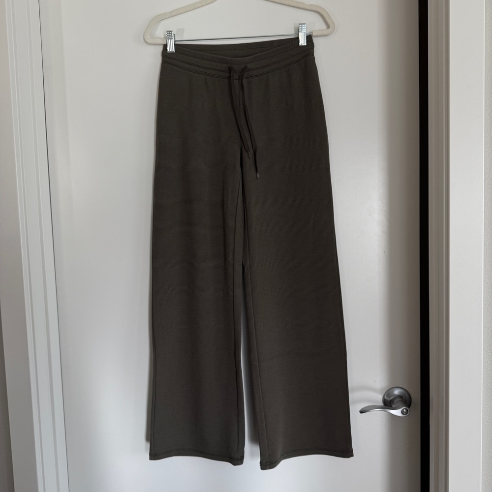 Aritzia TNA Wafflex Pant - Picture 5 of 8
